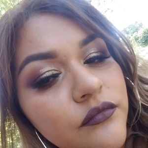 Meet your Posher, Alicssandra